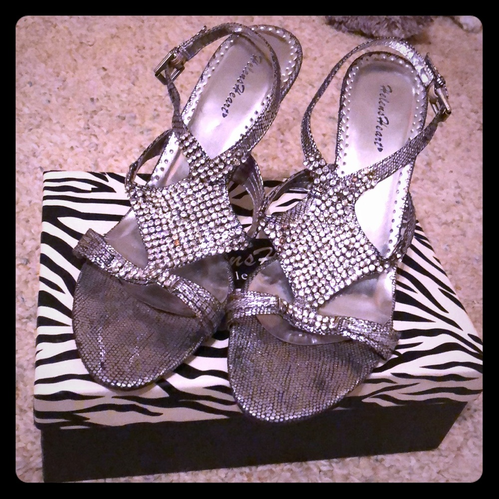 Helens Heart heels